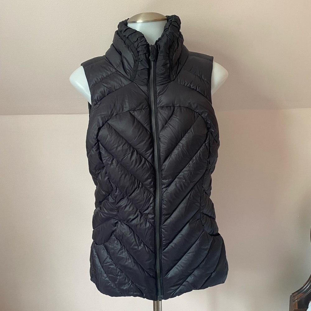 Lululemon Black Quilted Chevron Vest